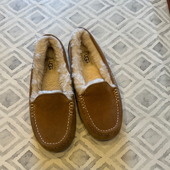 UGG Ansley Slippers ~ Size 6 - Picture 4 of 6